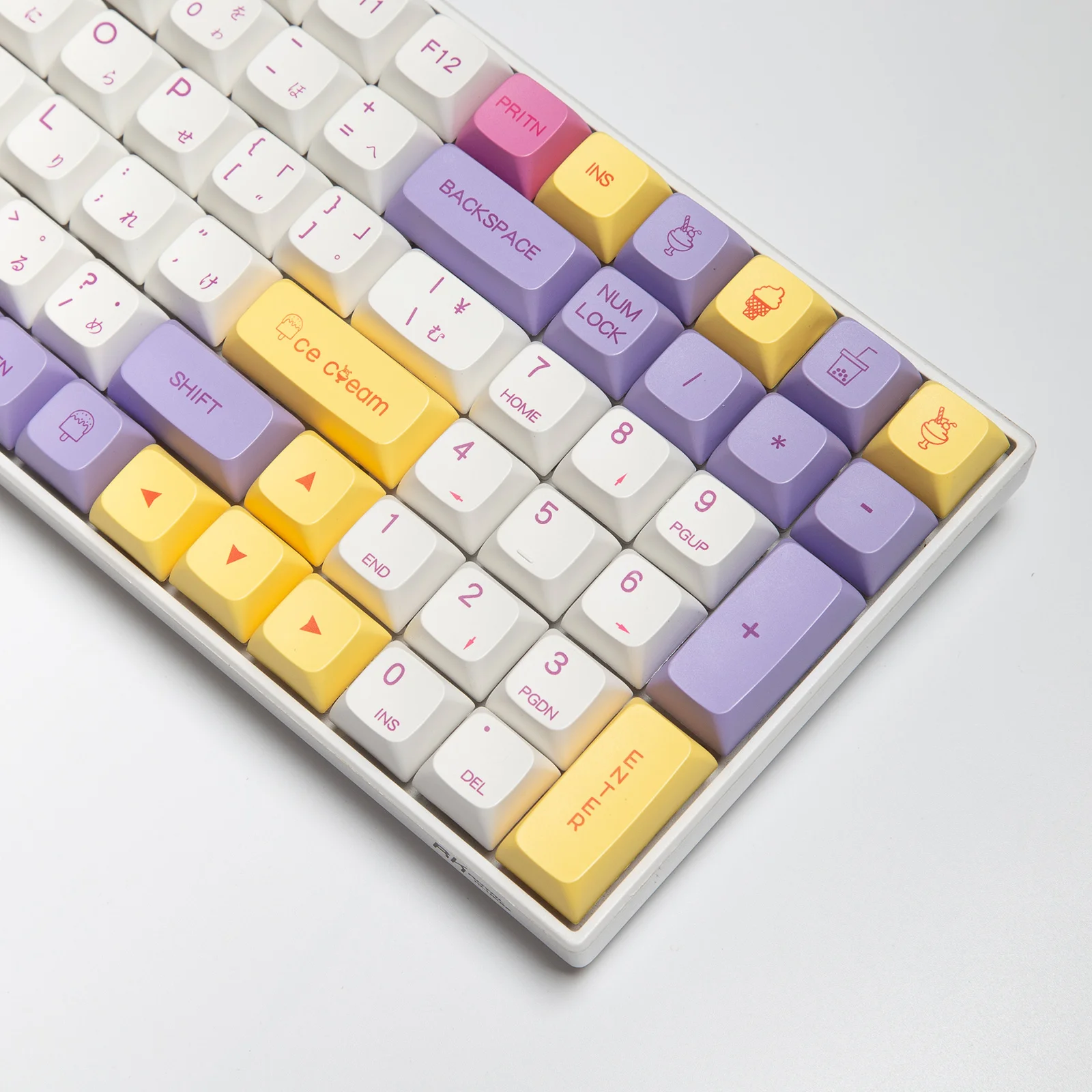 Keycaps Ice Cream XDA Profile Keycap PBT Sublimation Key-Cap 136 Keys Compatible 87/104/108/84/64/98/96 Mechanical Keyboard
Keycaps Ice Cream XDA Profile Keycap PBT Sublimation Key-Cap 136 Keys Compatible 87/104/108/84/64/98/96 Mechanical Keyboard