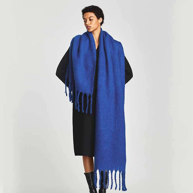 Luxury Cashmere Scarf Women Winter 2023 Thick Warm Solid Cape Female Pashmina Shawl Wraps Long Blanket Tassel Foulard homme
Luxury Cashmere Scarf Women Winter 2023 Thick Warm Solid Cape Female Pashmina Shawl Wraps Long Blanket Tassel Foulard homme