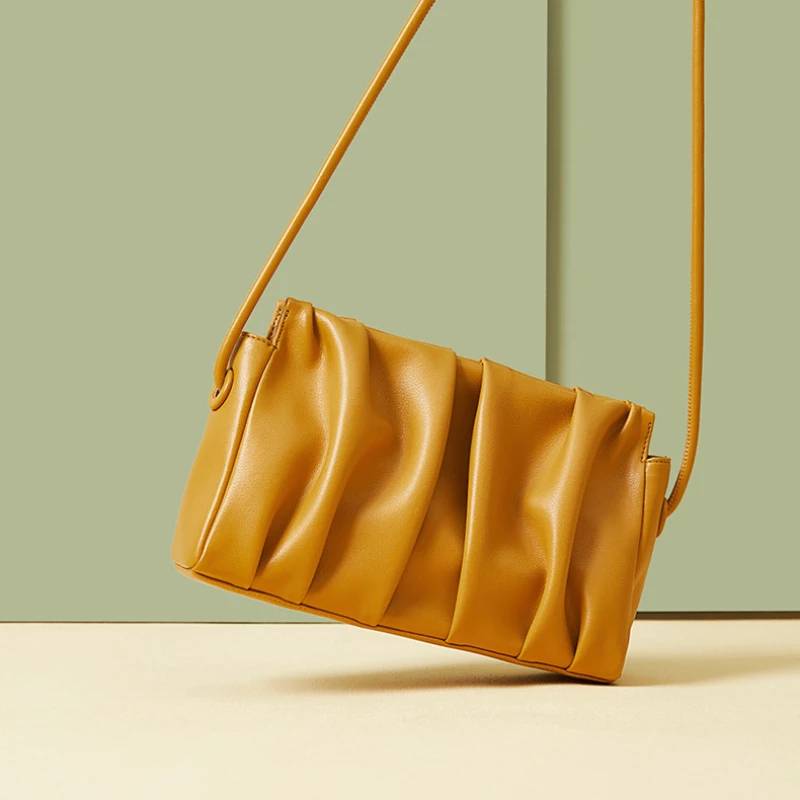 Women Design Cowhide Handbag Cloud Fold Small Square Bags Luxury Party Shoulder Hand Bag Retro Clutch Leather White Fashion PM40
Women Design Cowhide Handbag Cloud Fold Small Square Bags Luxury Party Shoulder Hand Bag Retro Clutch Leather White Fashion PM40