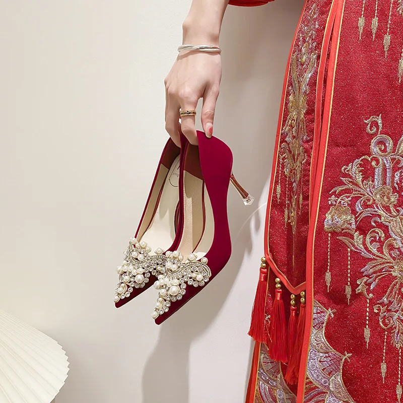 8cm Fashion New High Heels with Beaded Rhinestone Pointed Toe Flock Pumps Wedding Bride Shoes for Women 41 42 43
8cm Fashion New High Heels with Beaded Rhinestone Pointed Toe Flock Pumps Wedding Bride Shoes for Women 41 42 43