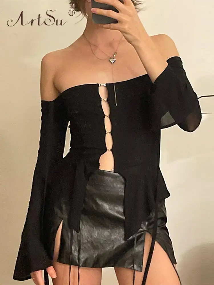 Кроп-топ с открытыми плечами и рукавами-фонариками, на пуговицах
Кроп-топ с открытыми плечами и рукавами-фонариками, на пуговицах