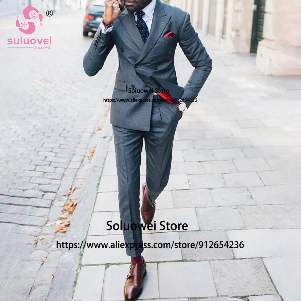 Fashion Grey Double Breasted Suit For Men 2 Piece Jacket Pants Set Male Business Blazer Formal Groom Wedding Peaked Lapel Tuxedo
Fashion Grey Double Breasted Suit For Men 2 Piece Jacket Pants Set Male Business Blazer Formal Groom Wedding Peaked Lapel Tuxedo