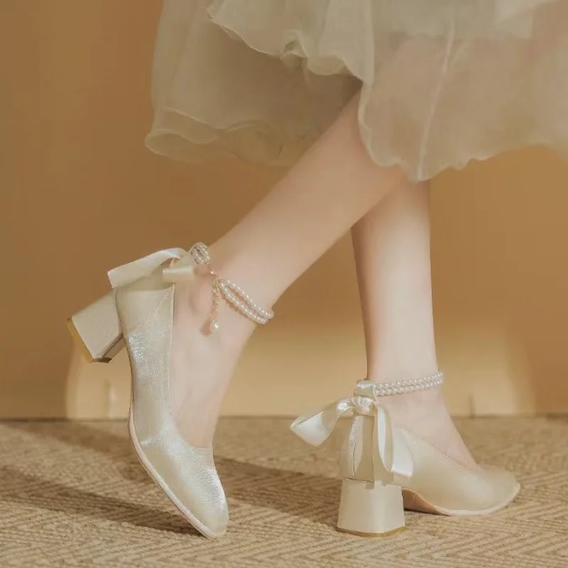 Pearls Strap Platform Pumps Women Shoes Fashion High Heels White Mary Janes Woman Thick Heeled Party Wedding Shoes 2023 Q196 
Pearls Strap Platform Pumps Women Shoes Fashion High Heels White Mary Janes Woman Thick Heeled Party Wedding Shoes 2023 Q196