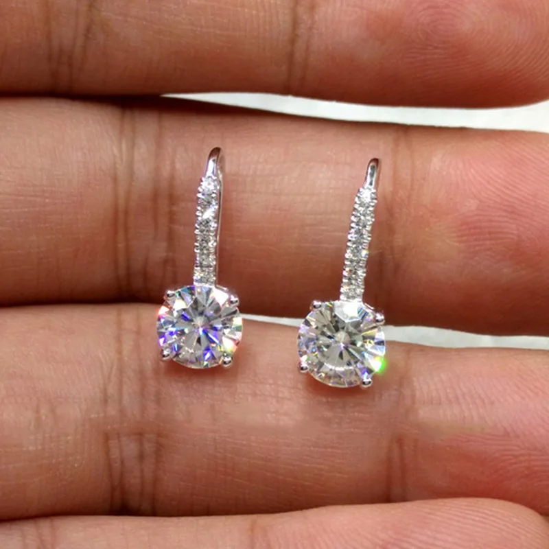 Fashion and Personality Round Zircon Women's Earrings Popular Wedding and Engagement Earrings in Europe and America
Fashion and Personality Round Zircon Women's Earrings Popular Wedding and Engagement Earrings in Europe and America