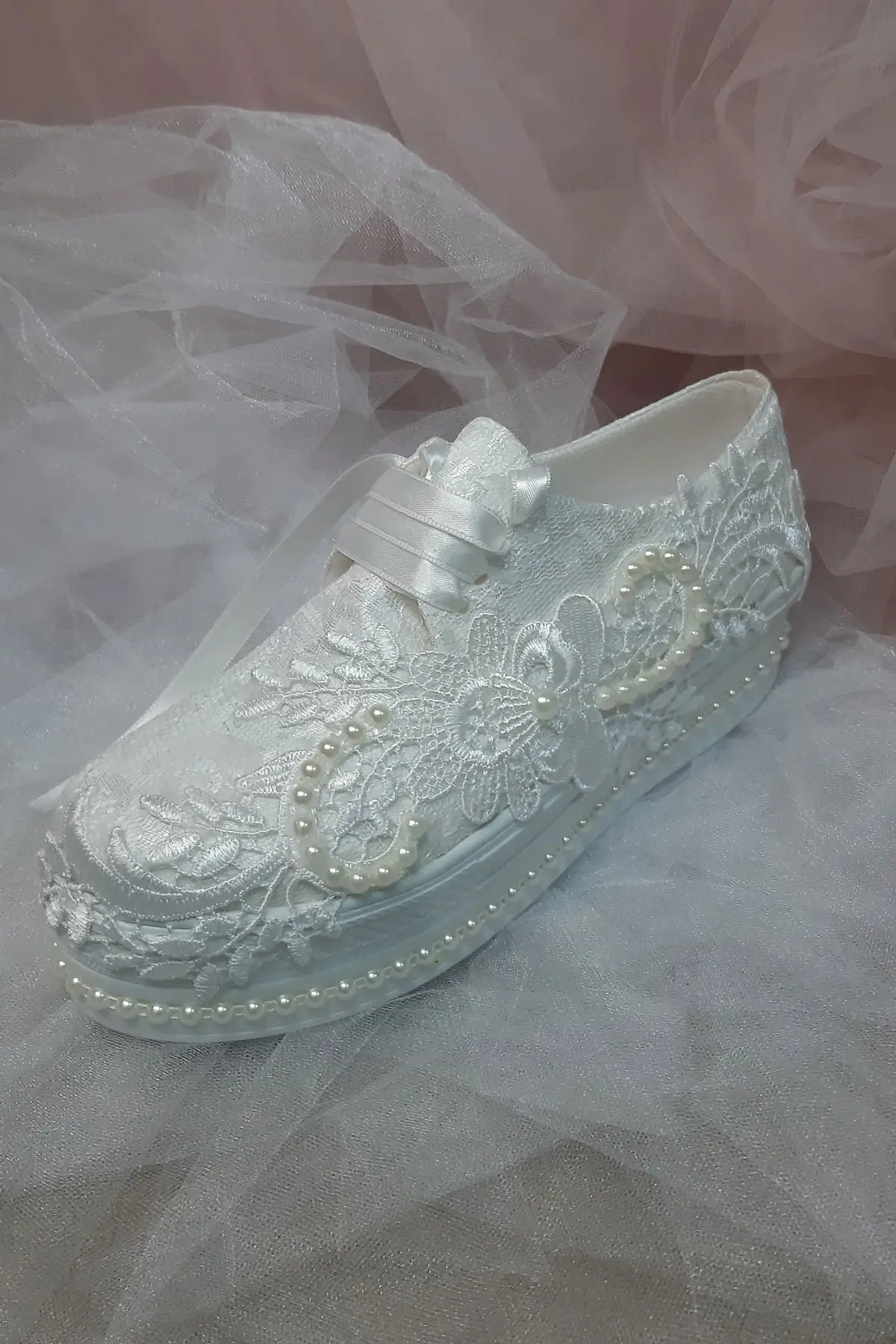 New Fashion Women Vulcanize Shoes 242 Series Fill Heel Flower Belled Wedding Festa Shoe
New Fashion Women Vulcanize Shoes 242 Series Fill Heel Flower Belled Wedding Festa Shoe