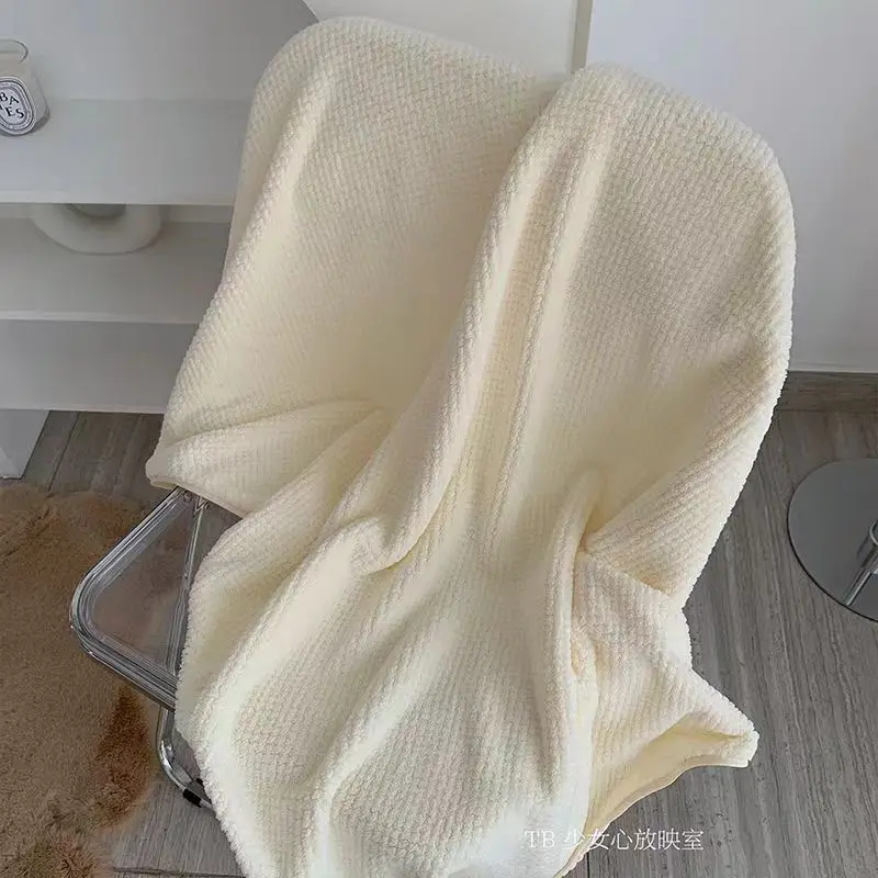 Quick-drying Towel 70x140cm Absorbent Solid Color Microfiber Fabric Beach Bath Towe Soft Adults Big Bathroom Towe Home Textiles
Quick-drying Towel 70x140cm Absorbent Solid Color Microfiber Fabric Beach Bath Towe Soft Adults Big Bathroom Towe Home Textiles