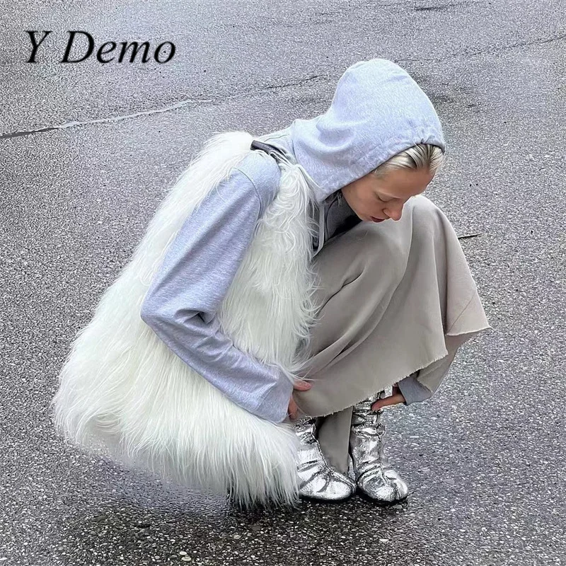 Y Demo, шикарная вместительная сумка на одно плечо, плюшевая меховая разноцветная сумка Y2K
Y Demo, шикарная вместительная сумка на одно плечо, плюшевая меховая разноцветная сумка Y2K