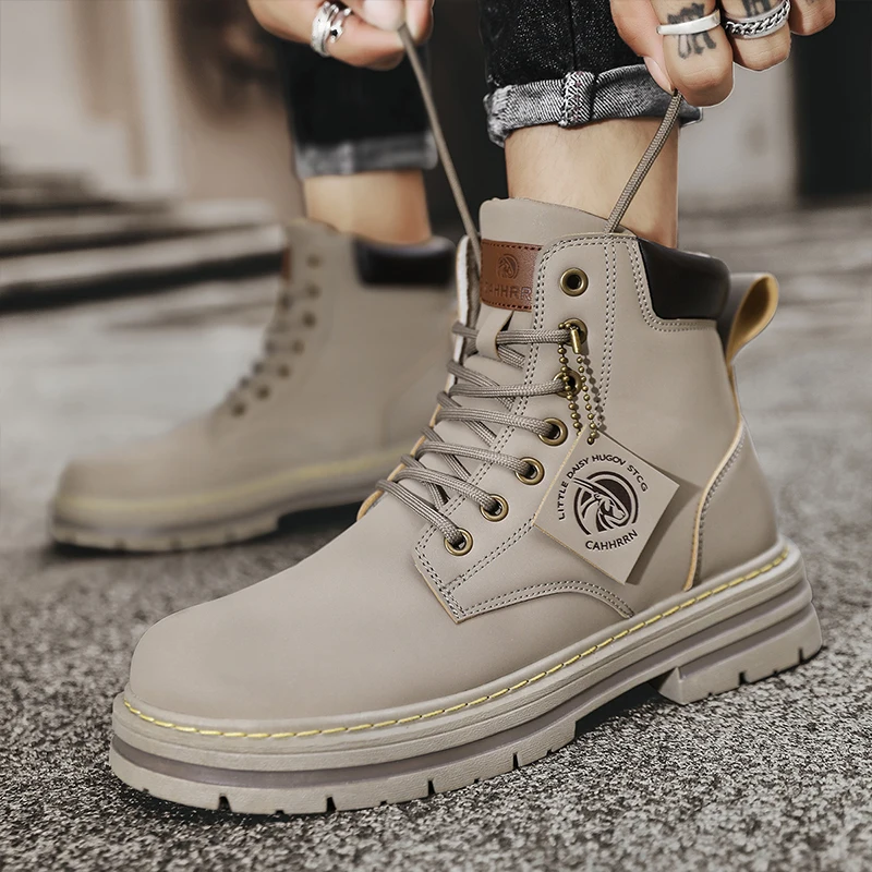 Ботинки мужские зимние кожаные до щиколотки, плюшевые меховые сапоги на платформе, уличная мотоциклетная обувь из хлопка, повседневные сапоги
Ботинки мужские зимние кожаные до щиколотки, плюшевые меховые сапоги на платформе, уличная мотоциклетная обувь из хлопка, повседневные сапоги