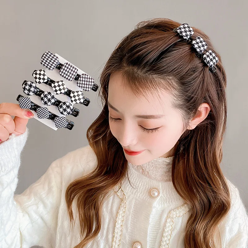 1 Pc Double Layer Bangs Clip Checkerboard Braided Hair Clip Non-Slip Vintage Barrette Hair Side Clip Korean Hair Styling Hairpin
1 Pc Double Layer Bangs Clip Checkerboard Braided Hair Clip Non-Slip Vintage Barrette Hair Side Clip Korean Hair Styling Hairpin
