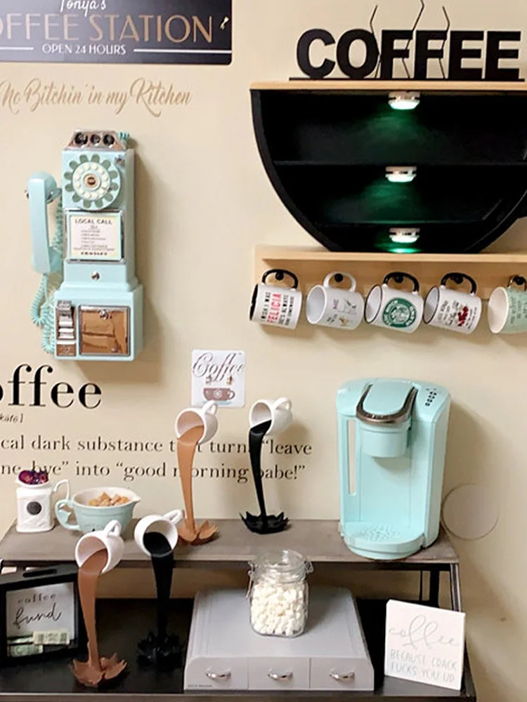 Floating Spilling Coffee Cup Resin Statues Spilling Magic Pouring Splash Kitchen Decor Creative Desktop Home Decoration Crafts
Floating Spilling Coffee Cup Resin Statues Spilling Magic Pouring Splash Kitchen Decor Creative Desktop Home Decoration Crafts