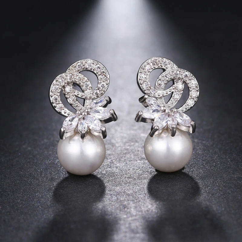 Simple Fashion Bow with Pearls Cubic Zircon Stud Earrings Elegant Stud Earings for Woman Earings Fashion Jewelry 2022 серьги
Simple Fashion Bow with Pearls Cubic Zircon Stud Earrings Elegant Stud Earings for Woman Earings Fashion Jewelry 2022 серьги