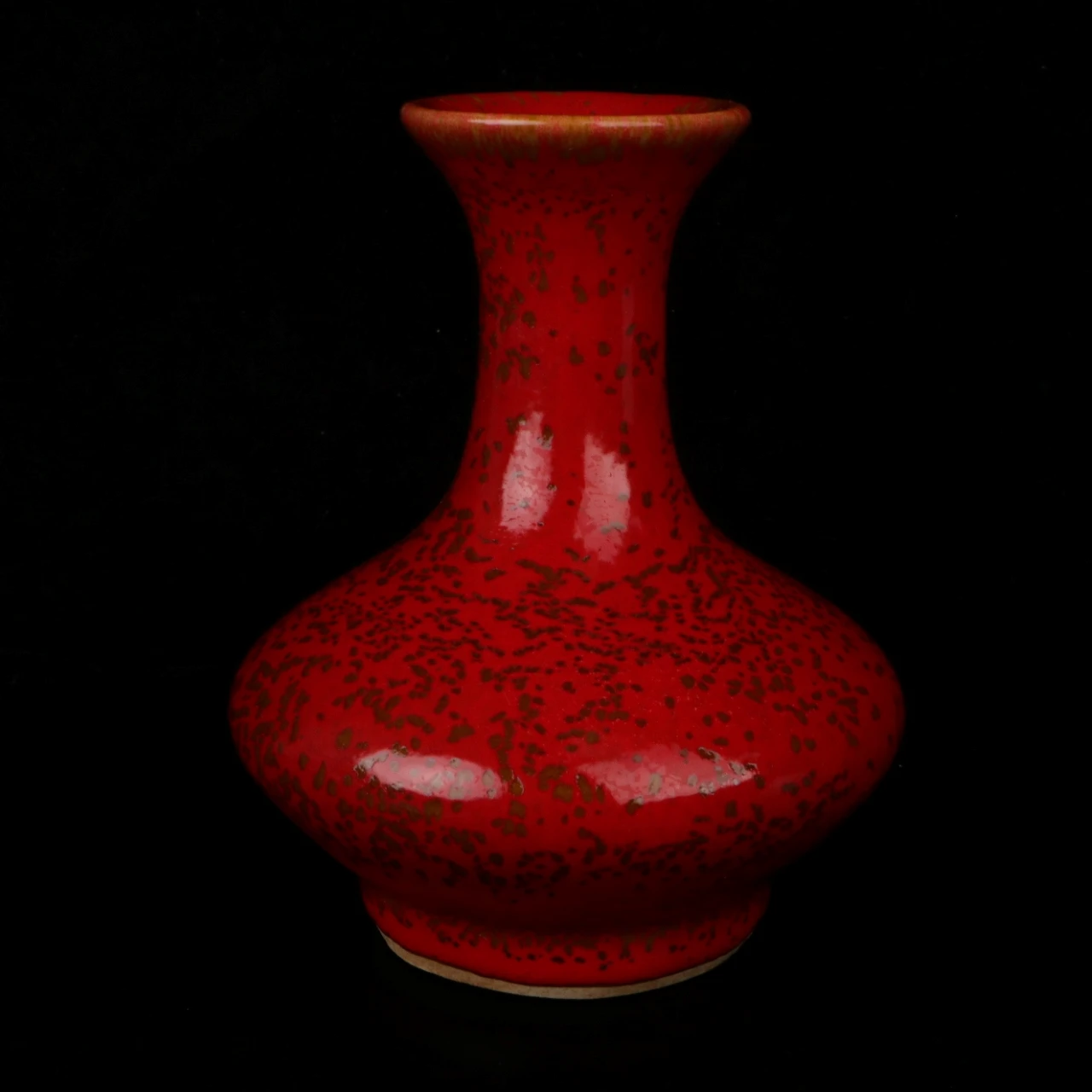 Цзиндэчжэнь, красная лампа, флакон для живота, антикварные украшения
Цзиндэчжэнь, красная лампа, флакон для живота, антикварные украшения