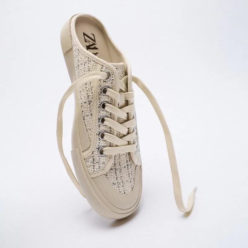 Новинка, дышащие ярсветильник тапочки для прогулок и улицы, холщовые туфли на шнуровке с ремешком на пятке, кроссовки, шлепанцы для женщин
Новинка, дышащие ярсветильник тапочки для прогулок и улицы, холщовые туфли на шнуровке с ремешком на пятке, кроссовки, шлепанцы для женщин