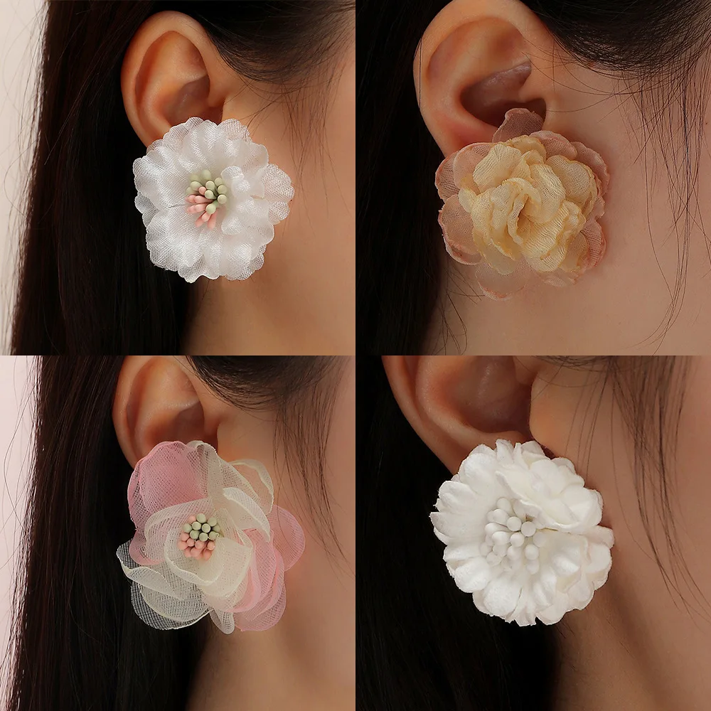 New Trend Elegant Colors Flower Stud Earrings for Women Simple Camellia Cherry Blossoms Earring Statement Jewelry Fashion серьги
New Trend Elegant Colors Flower Stud Earrings for Women Simple Camellia Cherry Blossoms Earring Statement Jewelry Fashion серьги