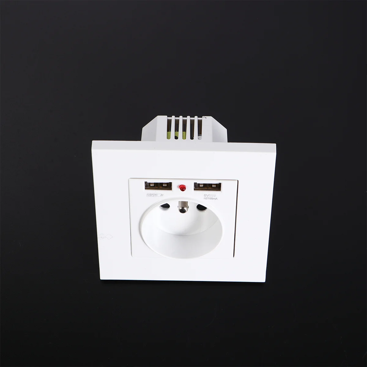 86 Type Wall Socket with Double USB French Standard European Standard Socket Panel Bracket
86 Type Wall Socket with Double USB French Standard European Standard Socket Panel Bracket
