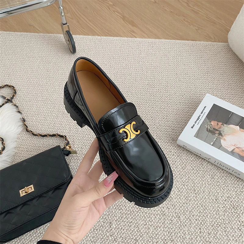 2022 Female Shoes Women Fashion Mary Janes Round Toe Flats Loafers Oxfords Platform Casual Metal Chain Buckle Ladies Heels Black
2022 Female Shoes Women Fashion Mary Janes Round Toe Flats Loafers Oxfords Platform Casual Metal Chain Buckle Ladies Heels Black