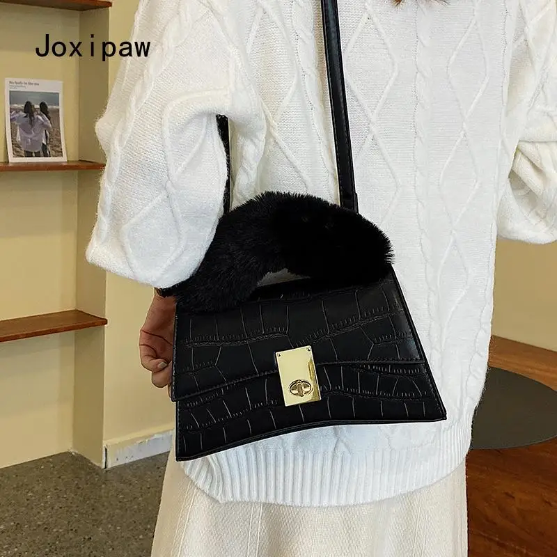 Зимняя новая сумка-тоут с крокодиловым принтом и плюшевой ручкой из искусственной кожи, Женская роскошная дизайнерская сумка, сумка-мессен...
Зимняя новая сумка-тоут с крокодиловым принтом и плюшевой ручкой из искусственной кожи, Женская роскошная дизайнерская сумка, сумка-мессен...