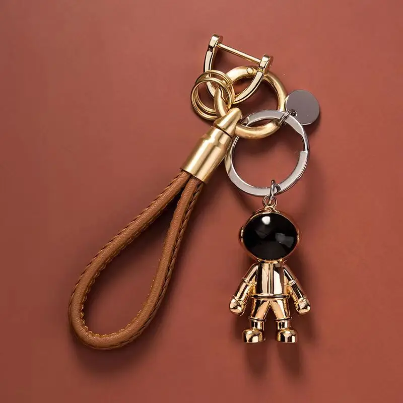 

Luxury Astronauts Hand Woven Leather Car Keychains For Men Vintage Metal Horseshoe Buckle Car Keychain Women's Bag Pendant Gift