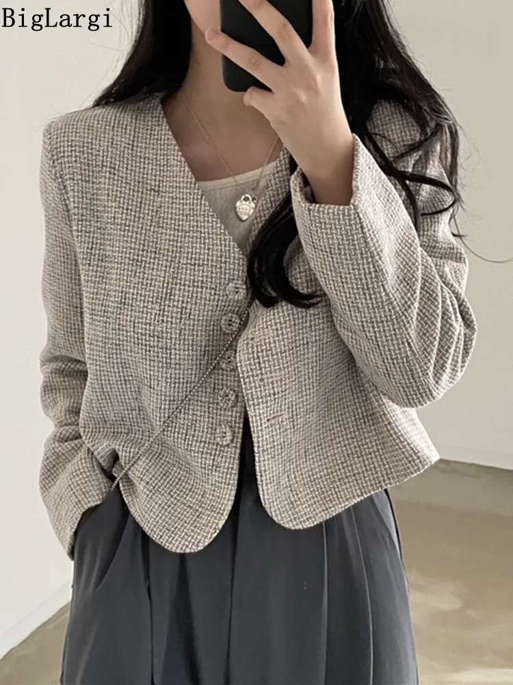 Autumn Blazer Women Long Sleeve Slim Casual Ladies Tops V Neck Single Breasted Plaid Jacket Short Cardigan Thin Manteau Femme
Autumn Blazer Women Long Sleeve Slim Casual Ladies Tops V Neck Single Breasted Plaid Jacket Short Cardigan Thin Manteau Femme