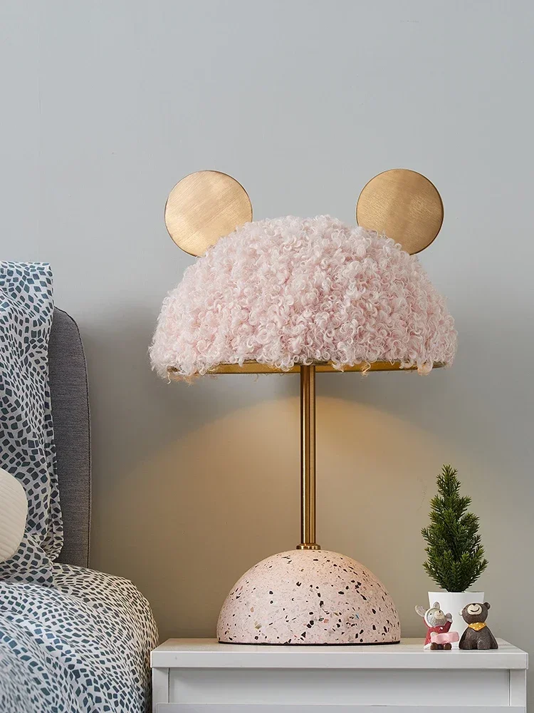 Bedroom Table Lamp Romantic and Creative Children's Princess Room Pink Decorative Bedside Night Light
Bedroom Table Lamp Romantic and Creative Children's Princess Room Pink Decorative Bedside Night Light