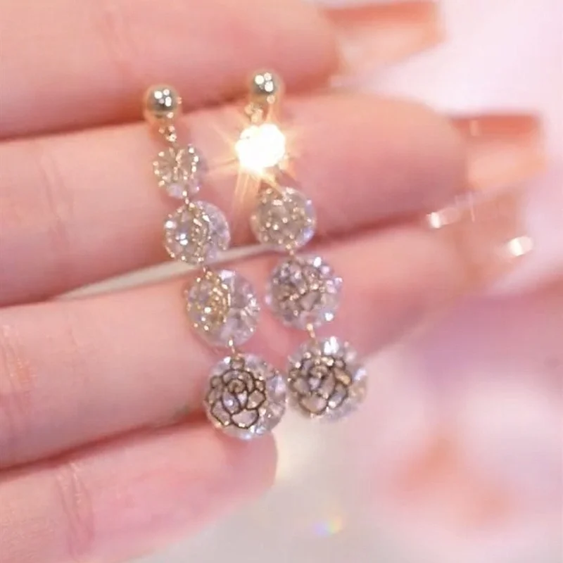 Sparkling Zircon Pendant Earrings for Women Girls Sweet Elegant Geometric Water Drop Earrings Jewelry 2022 Accessories
Sparkling Zircon Pendant Earrings for Women Girls Sweet Elegant Geometric Water Drop Earrings Jewelry 2022 Accessories