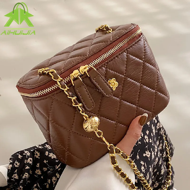 Embroidery Thread Small PU Leather Box Crossbody Bags for Women 2022 New Trend Hand Bag Women's Fashion Chain Shoulder Handbags 
Embroidery Thread Small PU Leather Box Crossbody Bags for Women 2022 New Trend Hand Bag Women's Fashion Chain Shoulder Handbags