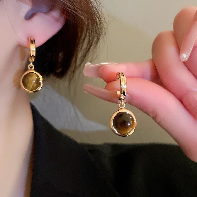 YOUNGX Vintage Natural Stone Pendant Earrings Fashion C Shape Tiger Eye Hoop Earring For Women Jewelry Party Gift
YOUNGX Vintage Natural Stone Pendant Earrings Fashion C Shape Tiger Eye Hoop Earring For Women Jewelry Party Gift