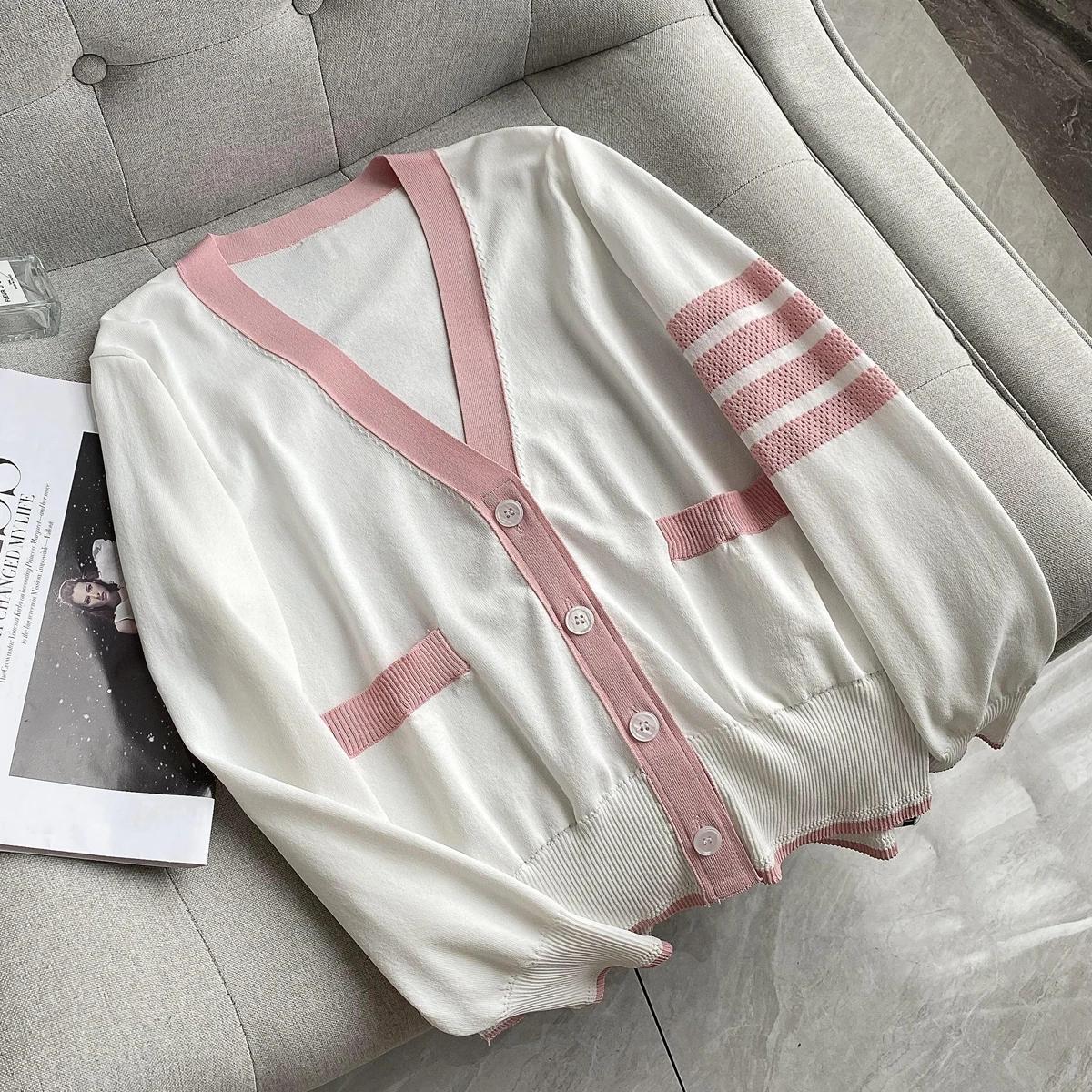 Spring and summer TB hollow four-bar front short back long ice silk knitted cardigan V-neck long-sleeved sunscreen jacket women
Spring and summer TB hollow four-bar front short back long ice silk knitted cardigan V-neck long-sleeved sunscreen jacket women