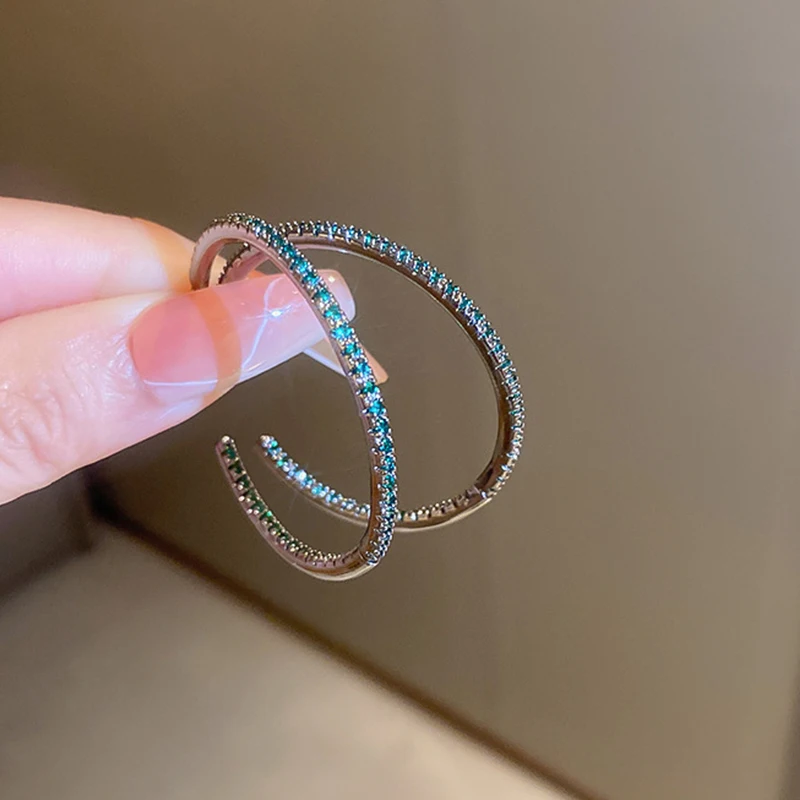 Fashion Exaggerated Design Big Hoop Earrings for Women Full Paved Green Cubic Zirconia Daily Wear Exquisite Earring 2022 Jewelry
Fashion Exaggerated Design Big Hoop Earrings for Women Full Paved Green Cubic Zirconia Daily Wear Exquisite Earring 2022 Jewelry