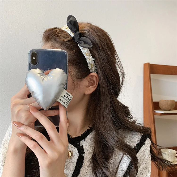 Knitting Diamond Inlaid Fried Dough Twist Bow Headband New Net Red Hairpin High Skull Top Pressure Sweet Temperament
Knitting Diamond Inlaid Fried Dough Twist Bow Headband New Net Red Hairpin High Skull Top Pressure Sweet Temperament