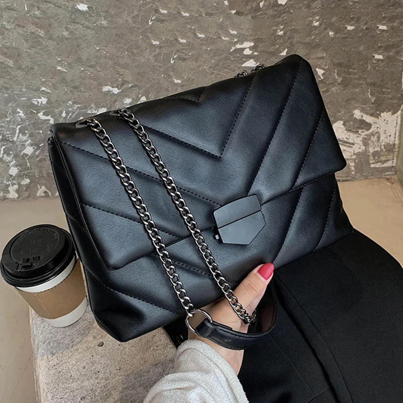 Embroidery Thread Small PU Leather Crossbody Bags For Women 2022 Trend Hand Bag Women's Branded Trending Shoulder Handbags
Embroidery Thread Small PU Leather Crossbody Bags For Women 2022 Trend Hand Bag Women's Branded Trending Shoulder Handbags