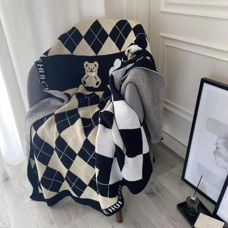 Bear Plaid Knitted Blanket Shawl Baby Adults Blanket Adult Office Air Conditioning Nap Blanket Sofa Thickened Blanket
Bear Plaid Knitted Blanket Shawl Baby Adults Blanket Adult Office Air Conditioning Nap Blanket Sofa Thickened Blanket