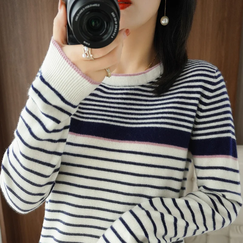BELIARST New Cashmere Sweater 100% Pure Wool Knit Tops Women's O-neck Pullover Spring and Autumn Fashion Striped Bottoming Shirt
BELIARST New Cashmere Sweater 100% Pure Wool Knit Tops Women's O-neck Pullover Spring and Autumn Fashion Striped Bottoming Shirt