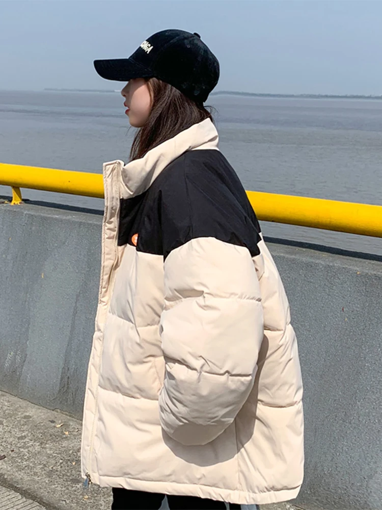 Oversize Korean Fashion Thick Cotton-padded Coats Women 2022 Winter New Stand Collar Loose Cotton Jackets Casual Warm Clothing
Oversize Korean Fashion Thick Cotton-padded Coats Women 2022 Winter New Stand Collar Loose Cotton Jackets Casual Warm Clothing