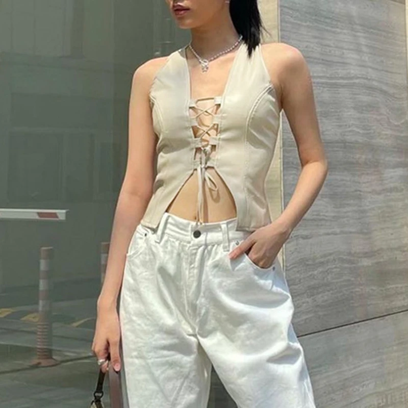 Y2K Streetwear Lace-Up PU Leather Vests Vintage Fashion V-Neck Hollow Out Slit Sleeveless Crop Tops Summer Casual
Y2K Streetwear Lace-Up PU Leather Vests Vintage Fashion V-Neck Hollow Out Slit Sleeveless Crop Tops Summer Casual
