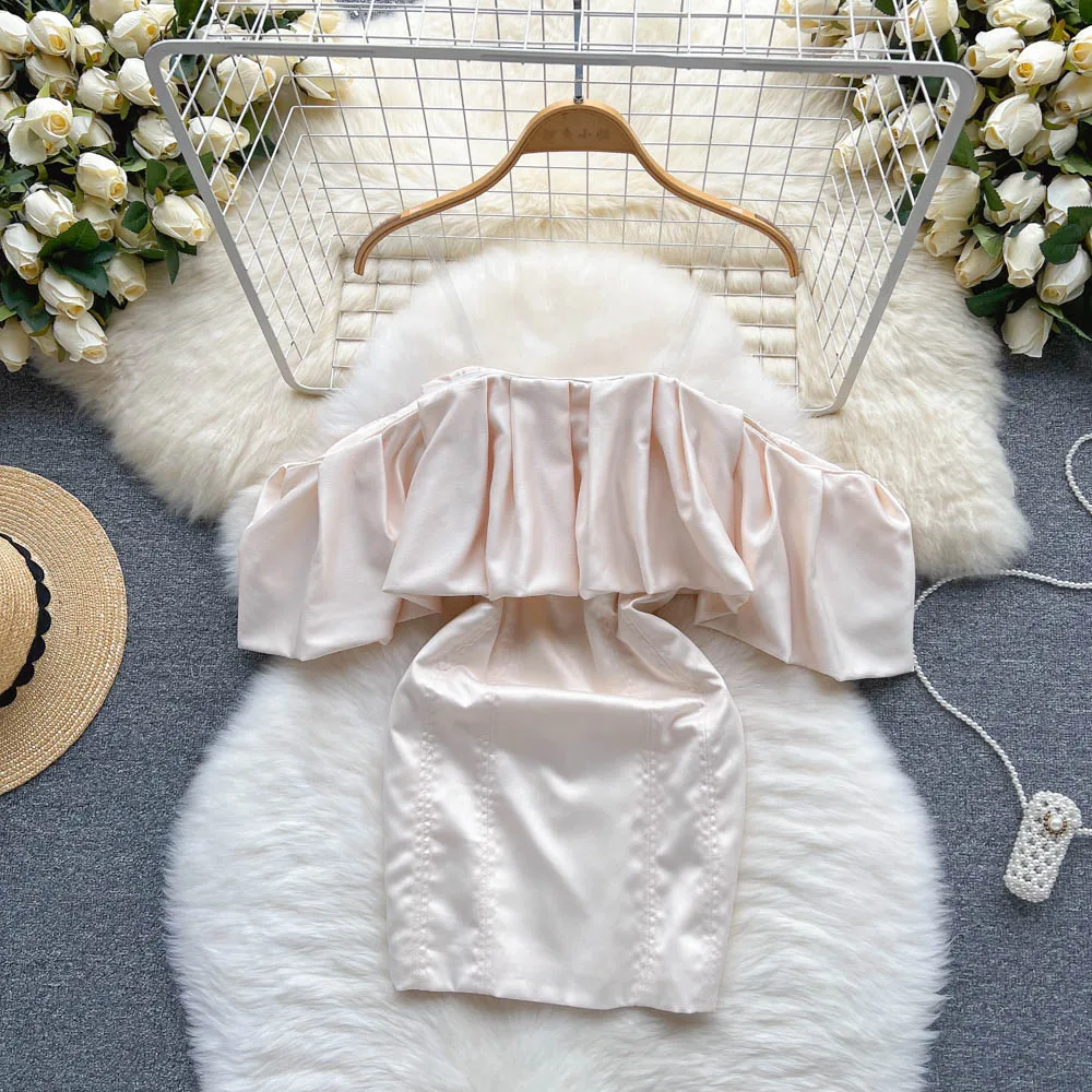 Pure Desire for Hot Girls to Wear Strapless Halter Design Sense Niche Outside Wear Small Slim Temperament Dress
Pure Desire for Hot Girls to Wear Strapless Halter Design Sense Niche Outside Wear Small Slim Temperament Dress