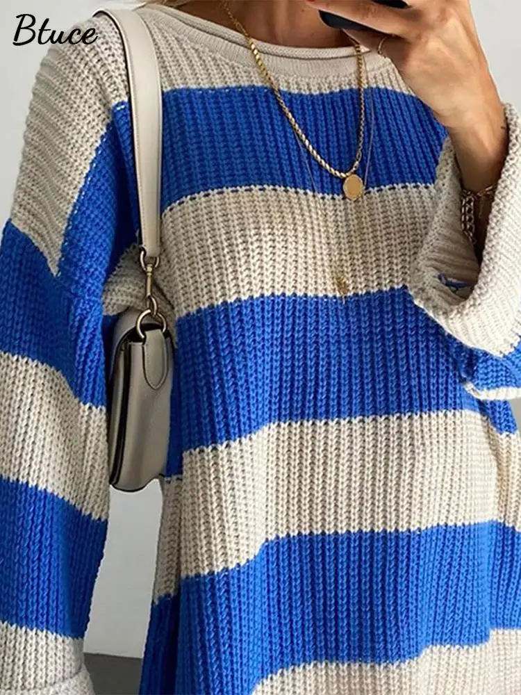 Women O-neck Roll Hem Knitted Pullover Loose Striped Flare Sleeve Jumper 2022 Autumn Winter Warm Female Bicolor Korean Sweater
Women O-neck Roll Hem Knitted Pullover Loose Striped Flare Sleeve Jumper 2022 Autumn Winter Warm Female Bicolor Korean Sweater