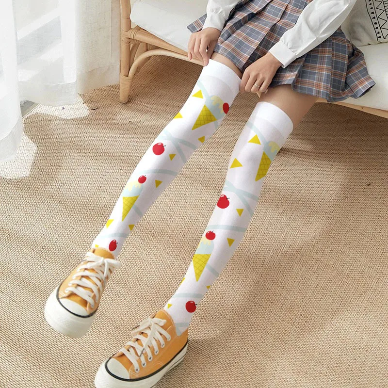 New Strawberry Print Lolita Stockings Ladies Over-the-Knee Japanese Cute Over-the-Knee Socks Schoolgirls Sexy Fruit Bow Woman
New Strawberry Print Lolita Stockings Ladies Over-the-Knee Japanese Cute Over-the-Knee Socks Schoolgirls Sexy Fruit Bow Woman