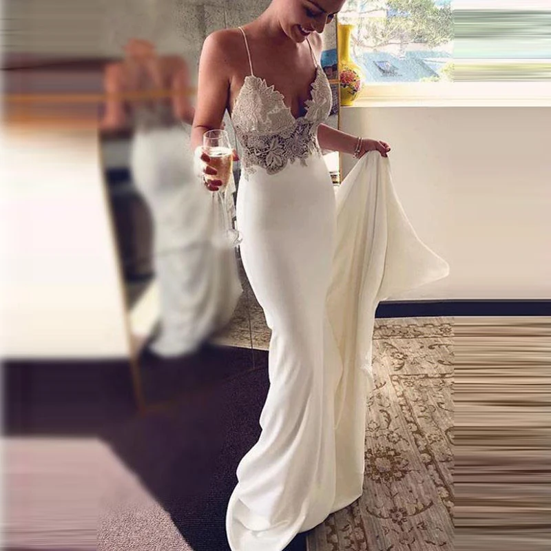 Sexy Spaghetti Straps Mermaid Beach Wedding Dresses Long Prom Dress with Lace Deep V-Neck Sweep Train Bridal Party Gowns
Sexy Spaghetti Straps Mermaid Beach Wedding Dresses Long Prom Dress with Lace Deep V-Neck Sweep Train Bridal Party Gowns