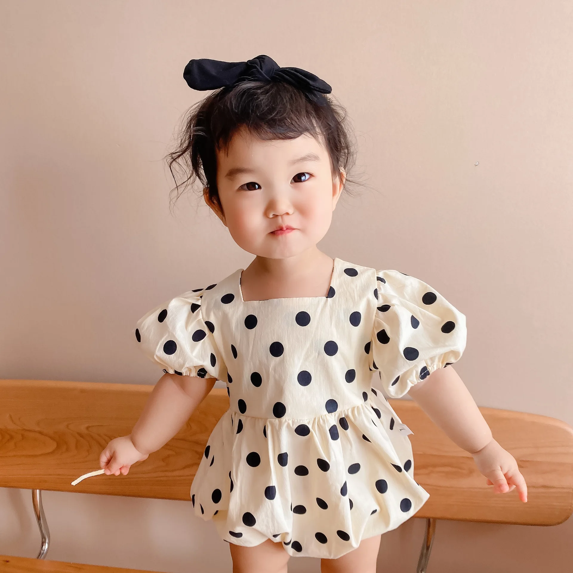 2022 одежда для маленьких девочек, боди для новорожденных, детские летние костюмы с волнистыми точками, детские комбинезоны, одежда для малыш...
2022 одежда для маленьких девочек, боди для новорожденных, детские летние костюмы с волнистыми точками, детские комбинезоны, одежда для малыш...