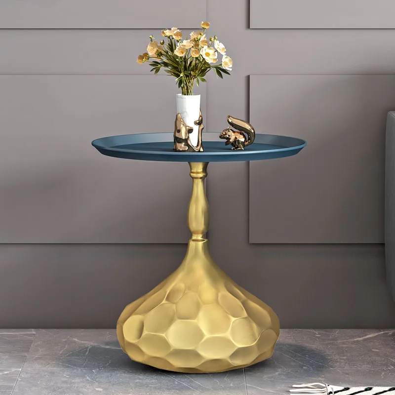 Light Luxury Nordic End Tables Modern Simple Bedside Table Italian Sofa Small Coffee Table Corner Table Living Room NJ70610
Light Luxury Nordic End Tables Modern Simple Bedside Table Italian Sofa Small Coffee Table Corner Table Living Room NJ70610
