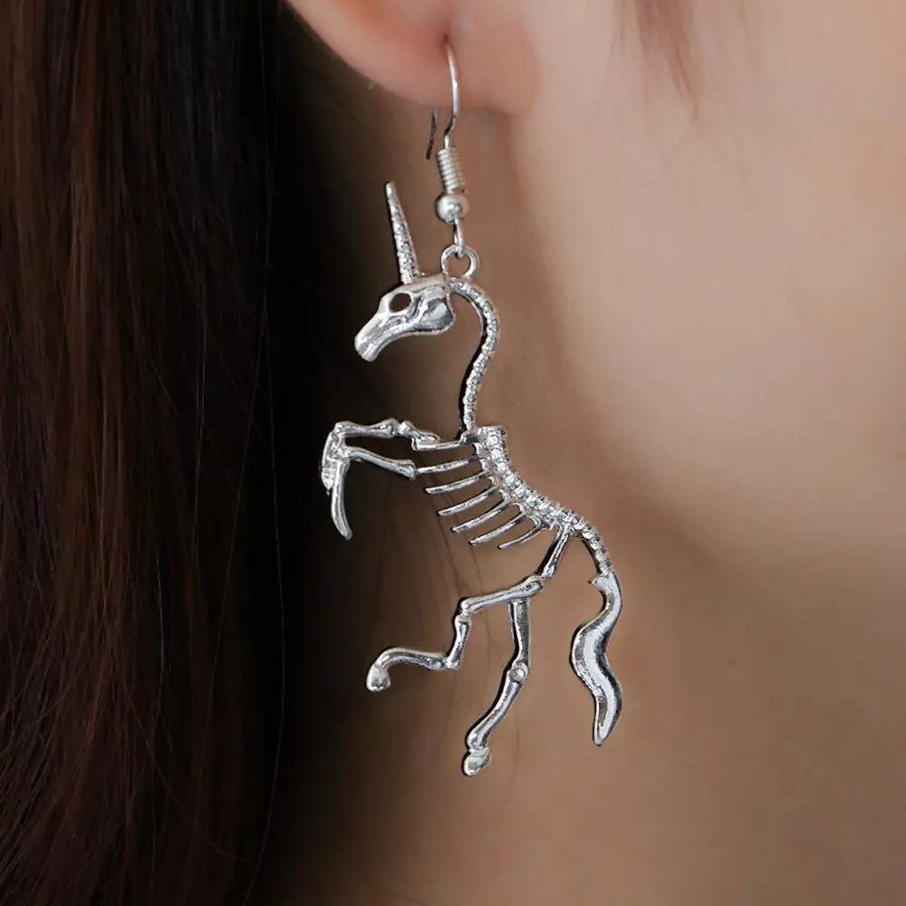 Hot Girl Lady Wedding Party Dangle Earrings Novel Skeleton Drop Earrings Horse Pendant
Hot Girl Lady Wedding Party Dangle Earrings Novel Skeleton Drop Earrings Horse Pendant