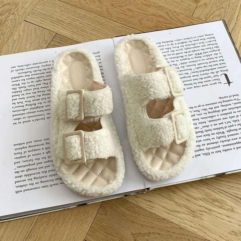 Женские повседневные меховые тапочки, хлопковые тапки на плоской подошве с пряжкой и ремешком, корейский стиль, для зимы, 2022
Женские повседневные меховые тапочки, хлопковые тапки на плоской подошве с пряжкой и ремешком, корейский стиль, для зимы, 2022