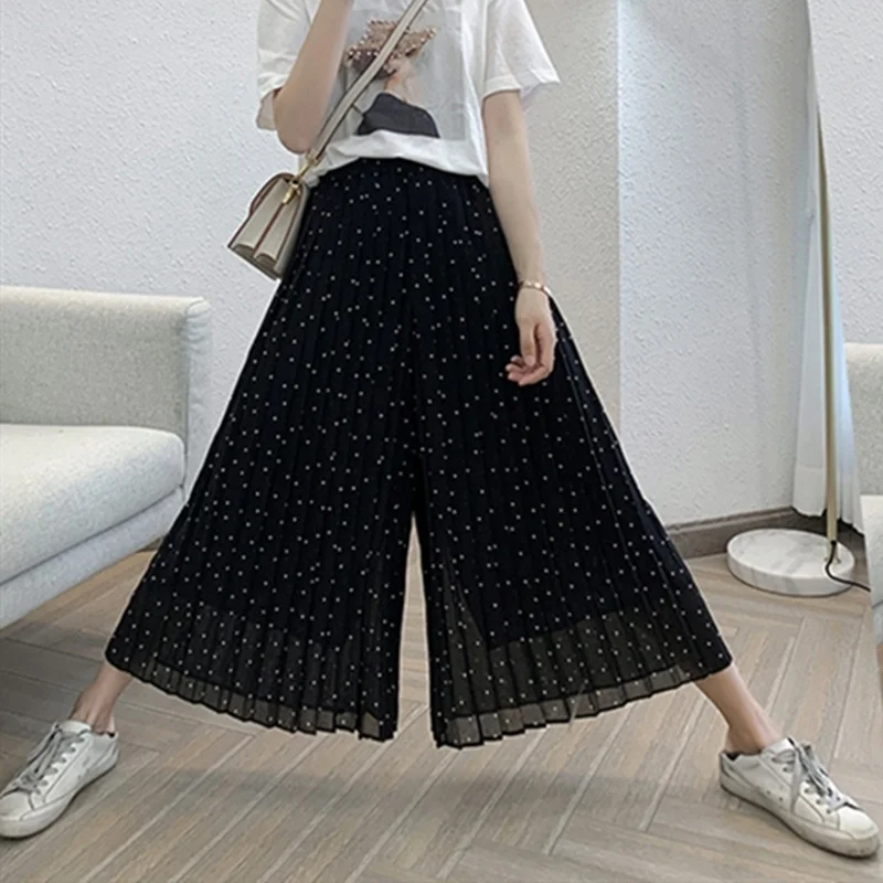 Черные шифоновые плиссированные женские широкие брюки в горошек корейская мода повседневные драпированные элегантные свободные брюки Оде... 
Черные шифоновые плиссированные женские широкие брюки в горошек корейская мода повседневные драпированные элегантные свободные брюки Оде...