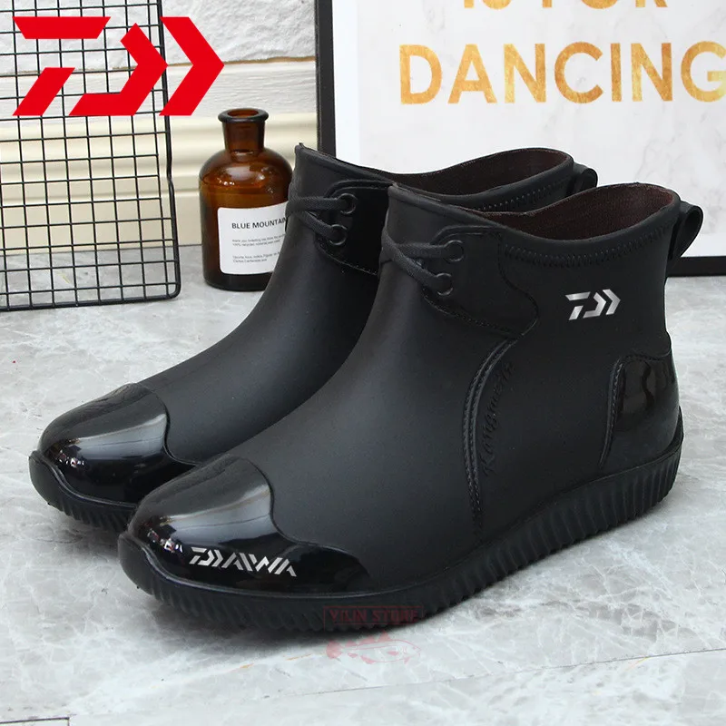 Daiwa Waterproof Fishing Water Shoes Men Summer Non-slip Short Tube Rain Boots Outdoor Breathable Hiking Camping Fishing Boots
Daiwa Waterproof Fishing Water Shoes Men Summer Non-slip Short Tube Rain Boots Outdoor Breathable Hiking Camping Fishing Boots