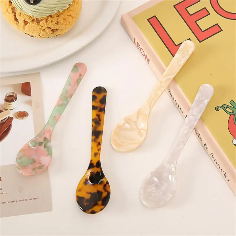 Korean INS style retro cake spoon jam knife acetic acid decorative props tableware
Korean INS style retro cake spoon jam knife acetic acid decorative props tableware