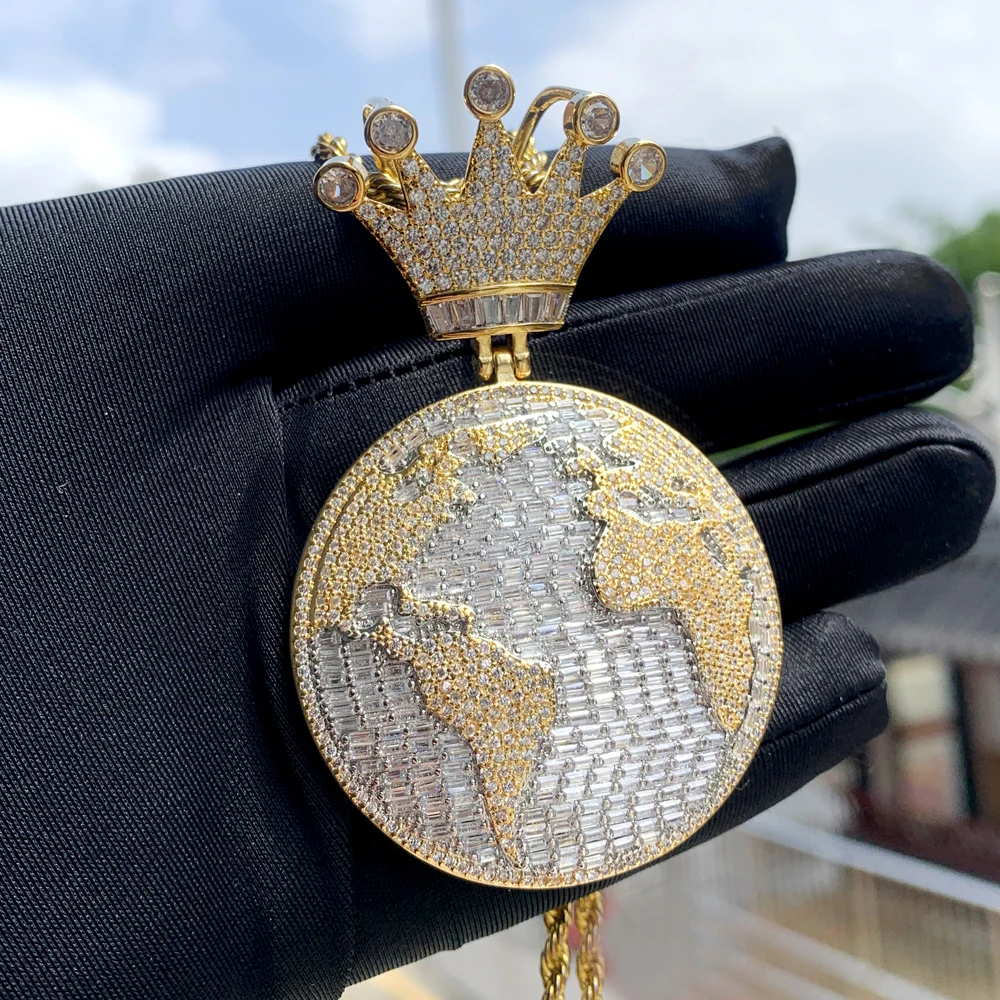 HIP HOP Bling 5A CZ Globle Pendant with Crown Shaped Custom Two Colors Necklace Full Iced Out Cubic Zirconia Rope Chain Jewelry 
HIP HOP Bling 5A CZ Globle Pendant with Crown Shaped Custom Two Colors Necklace Full Iced Out Cubic Zirconia Rope Chain Jewelry