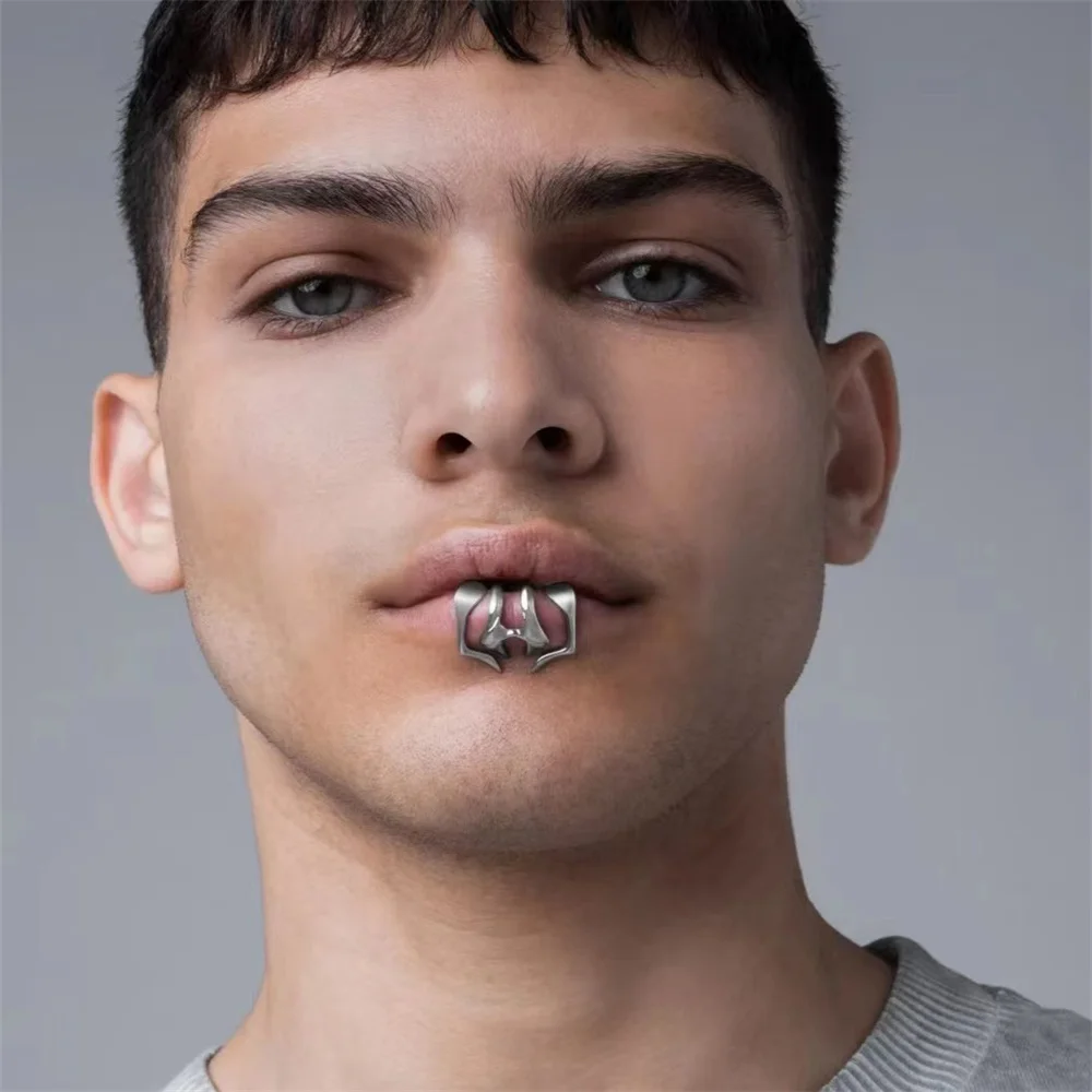 Women's No Piercing Lip Clip For Women Men Smooth Safe Harmless Painless Men's Lipring Non-porous Lip Ring Punk Body Jewelry
Women's No Piercing Lip Clip For Women Men Smooth Safe Harmless Painless Men's Lipring Non-porous Lip Ring Punk Body Jewelry
