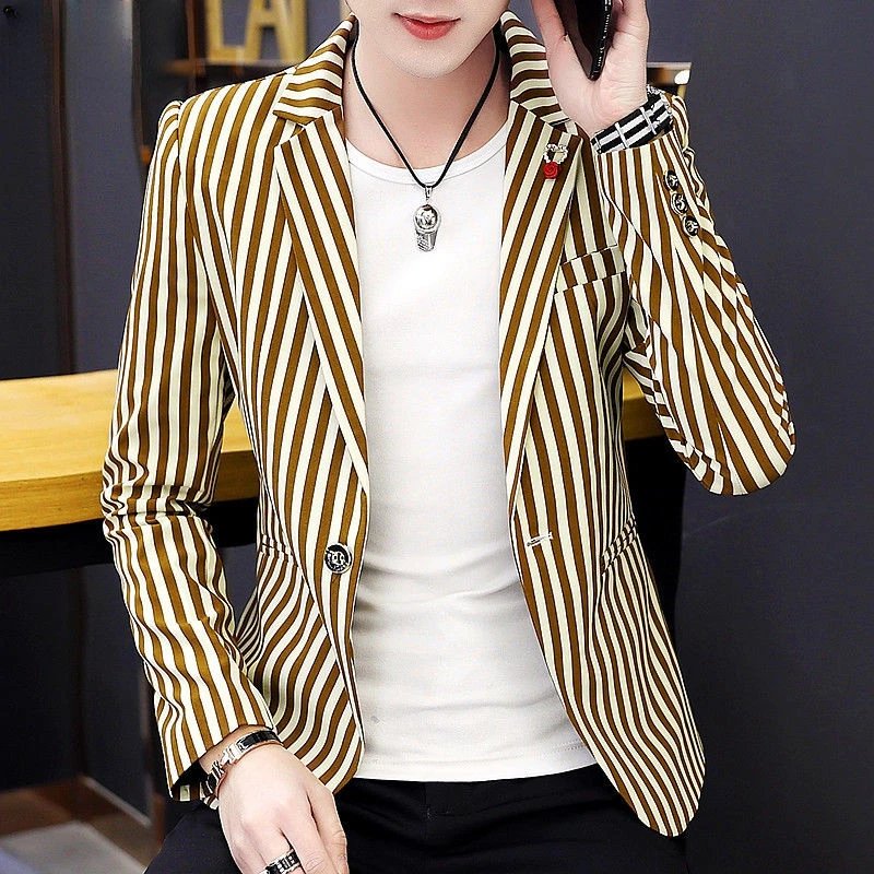 2023 Mens Striped Blazer Youth Slim Suit Jacket Men Casual Business Blazers Coats Homme Masculino Brand Male Clothing E253
2023 Mens Striped Blazer Youth Slim Suit Jacket Men Casual Business Blazers Coats Homme Masculino Brand Male Clothing E253