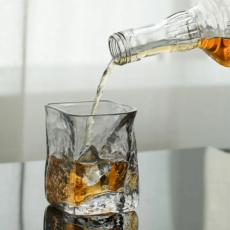 Crystal Glass Glass Japanese Wine Whiskey Glass Spirit Japanese Araki Sakurako Square Designer Glass
Crystal Glass Glass Japanese Wine Whiskey Glass Spirit Japanese Araki Sakurako Square Designer Glass